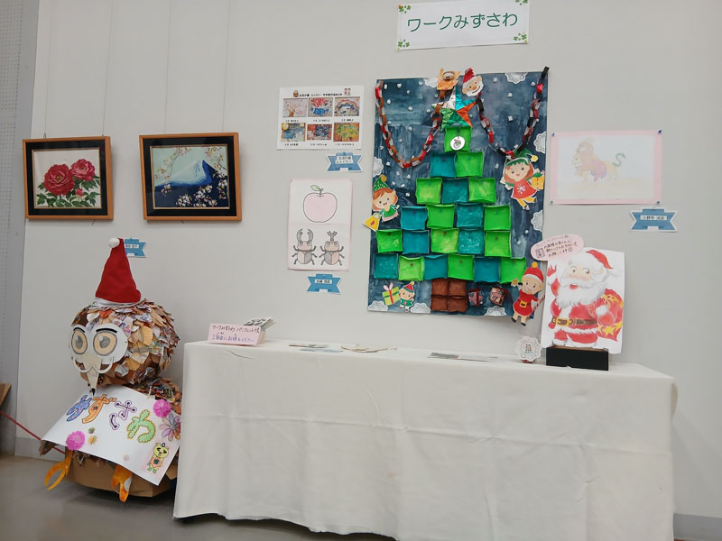 地元の展示会でも作品を飾らせてもらいました
