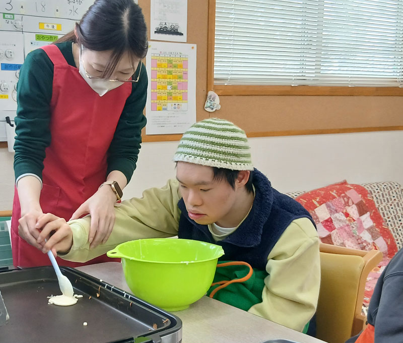 職員と一緒に作ります